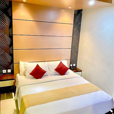 Jle'S Hotel Manado Zewnętrze zdjęcie