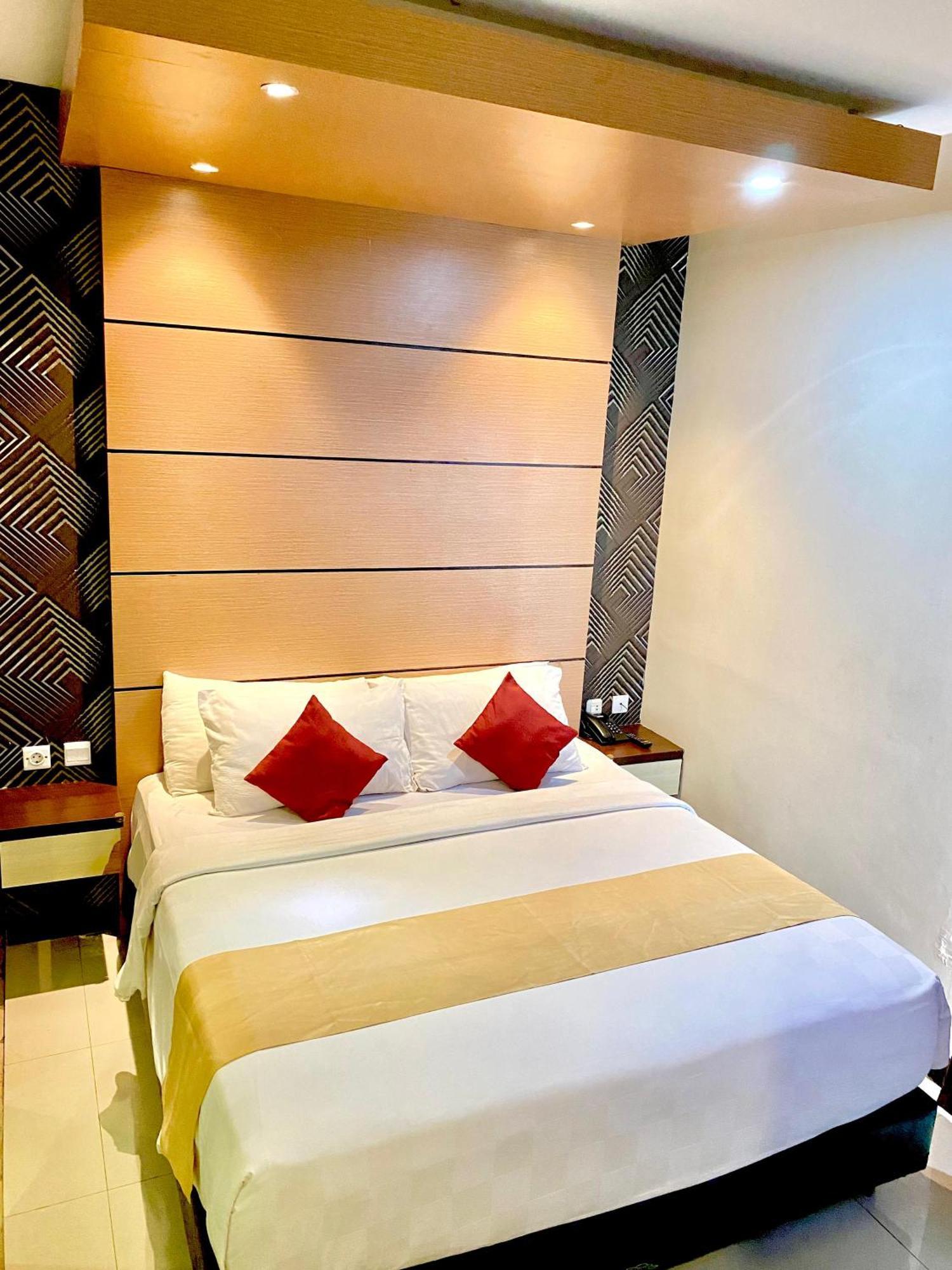 Jle'S Hotel Manado Zewnętrze zdjęcie