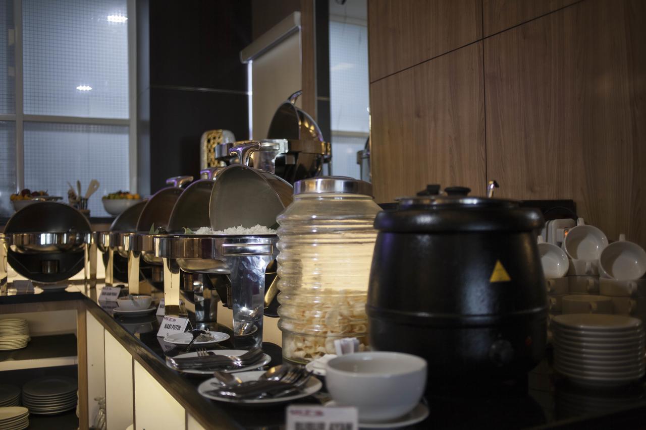 Jle'S Hotel Manado Zewnętrze zdjęcie